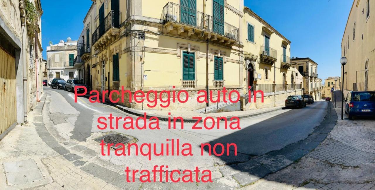 La Casa Del Barocco Hotel Noto Luaran gambar